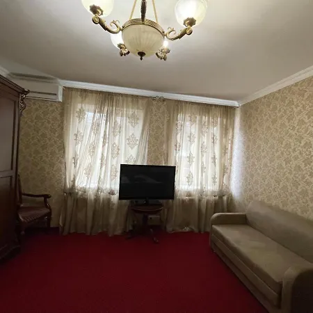 Deribasovskaya 18 *